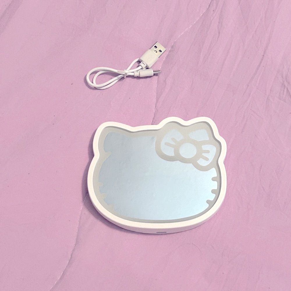 Hello Kitty LED Mirror - Picture 2 of 4